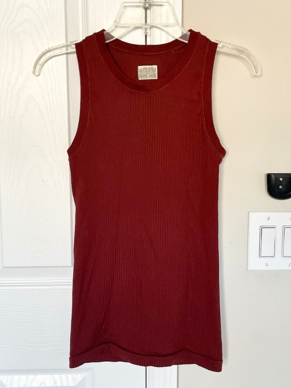 Athleta Renew Ribbed Seamless Tank LIKE NEW Workout Gym Athleisure Tops